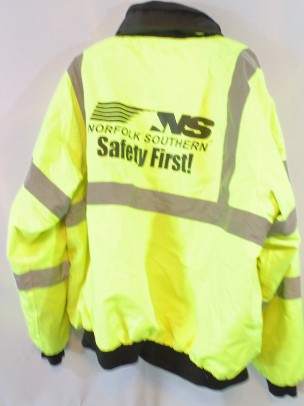 M SAFE BY MAJESTIC High Visibility Jacket Men's Norfolk Southern 2xl